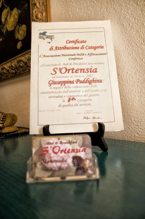 Affittacamere S'Ortensia มาโมยอาดา ภายนอก รูปภาพ